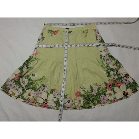 ANN TAYLOR LOFT green floral shell skirt size 4 P - Picture 6 of 10